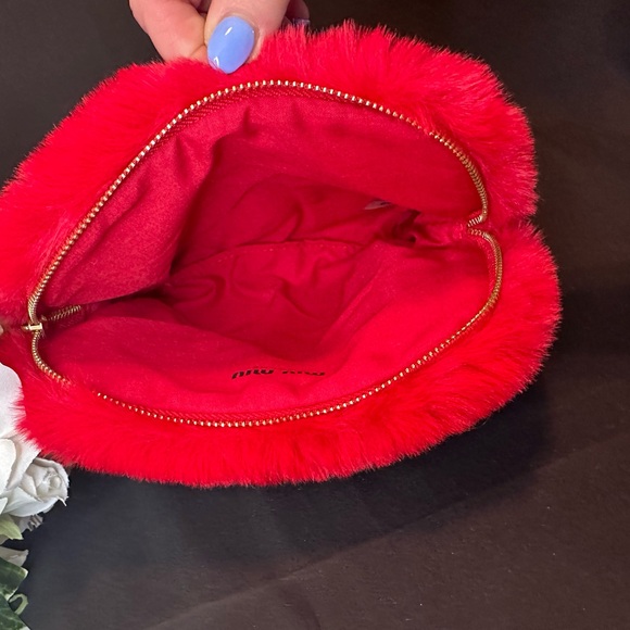 Miu Miu Scarlet Faux Fur Pouch Clutch - Picture 5 of 7